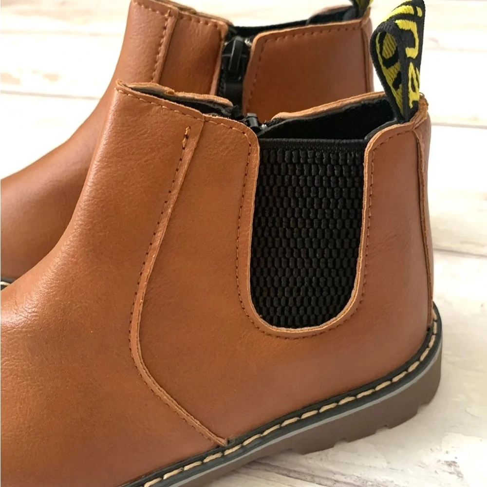 Girls Size 2 (Big Kids) Brown Vegan Leather Chelsea Boots Zip Kids Shoes NEW